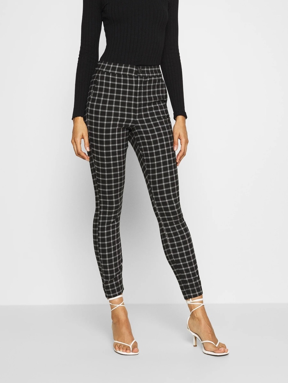 Hollister Black & White Plaid High-Rise Skinny Trousers
